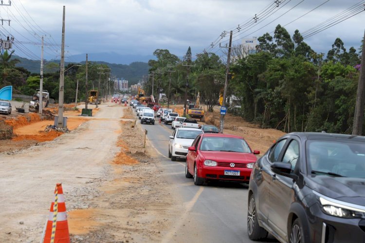 Obras de revitalização na Avenida Luiz Lazzarin em Criciúma estão 75% concluídas