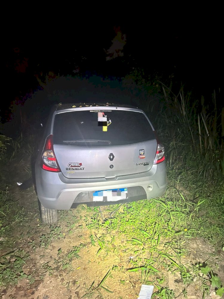 Veiculo furtado é encontrado e mata fechada em bairro de Criciúma