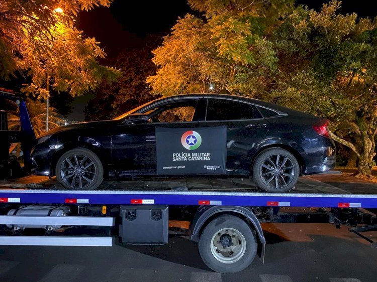 Veículo furtado é encontrado no bairro Monte Video