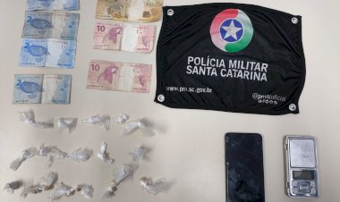 Jovem com várias passagens policiais é preso por tráfico de Drogas no Pinheirinho