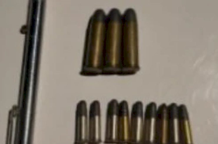 Homem é preso por porte ilegal de arma e disparo em Içara