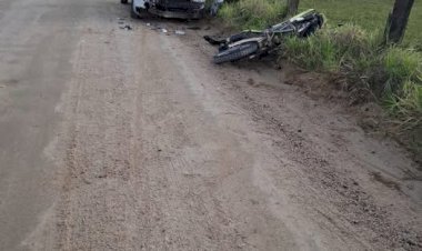 Motociclista Colide contra veículo