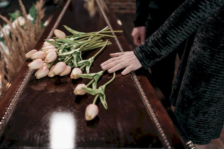 Contrato com a primeira empresa no novo modelo de serviços funerários é assinado em Criciúma