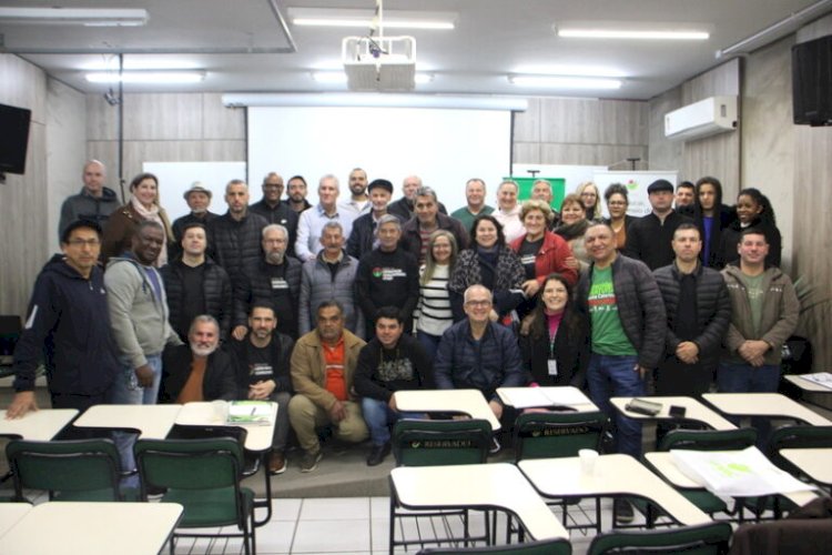 Cidadania financeira em pauta na segunda aula da Escola de Lideranças Comunitárias