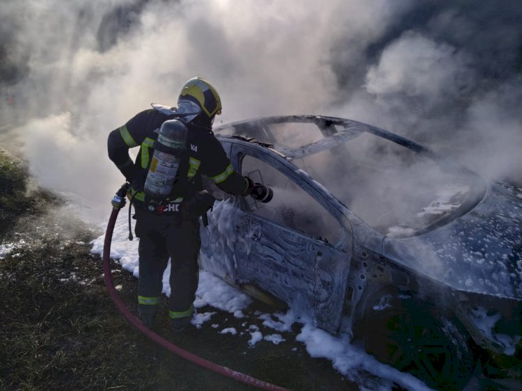 Veículo a gás pega fogo em Criciúma