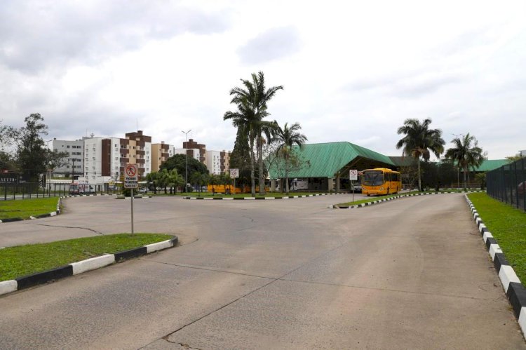 Criciúma, Quem Ama Cuida’: Prefeitura realiza reparos na iluminação pública no Terminal Urbano do Pinheirinho