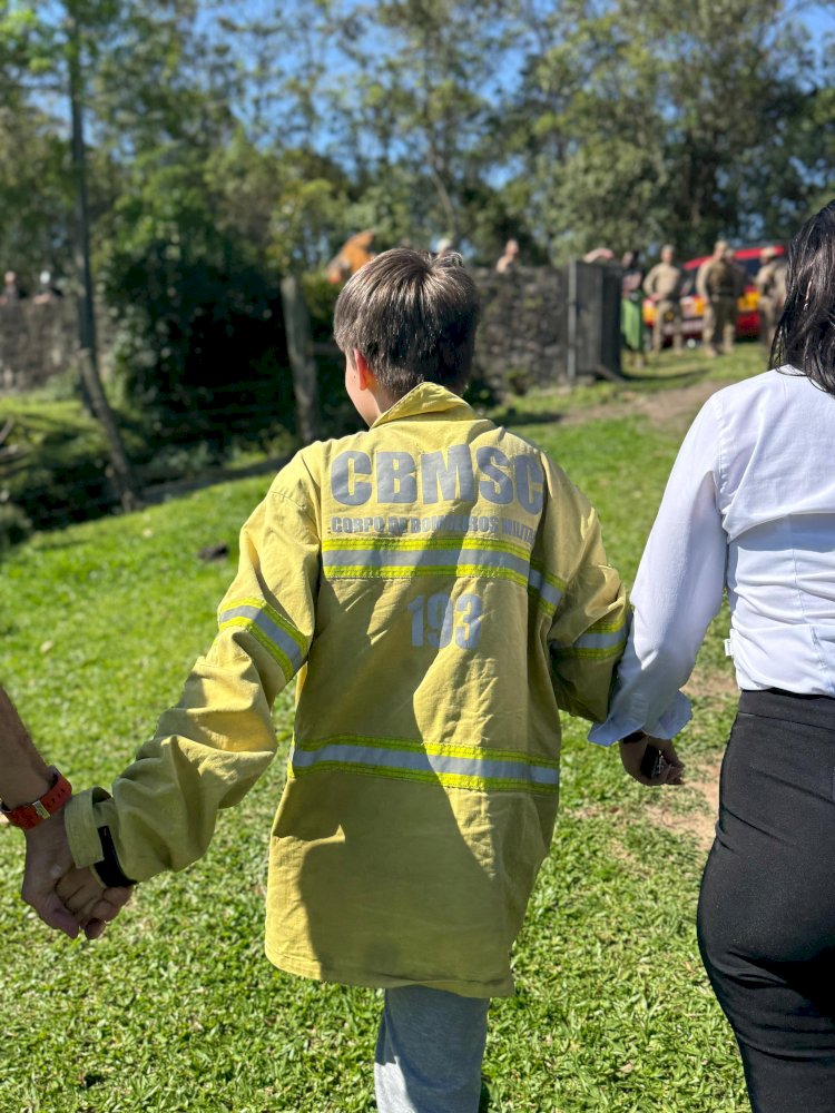 Criança com autismo é encontrada com ajuda de drone dos Bombeiros em Criciúma