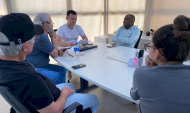 Reunião discute ampliação do atendimento médico no bairro Santa Augusta