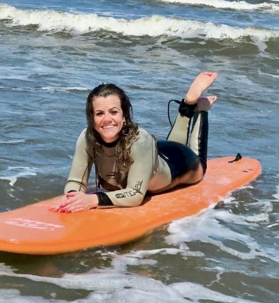 Maryele Cardoso representará o Brasil no Mundial de Surf Adaptado na Califórnia