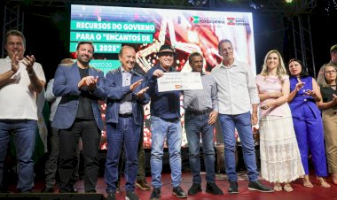 Governador participa de inaugurações em Forquilhinha e da abertura do evento Encantos de Natal