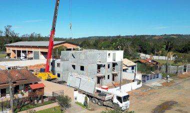 Prédio construído em dois meses com apenas quatro profissionais e um guindaste recebe premiação no “Oscar” brasileiro da construção industrializada