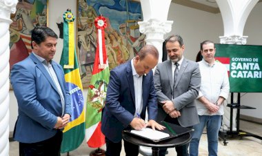 Governador dá posse ao novo secretário de Estado do Meio Ambiente e da Economia Verde