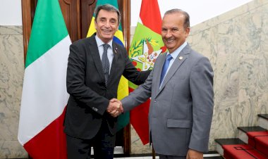 Governador Jorginho Mello recebe embaixador da Itália para oficializar escritório consular em Florianópolis