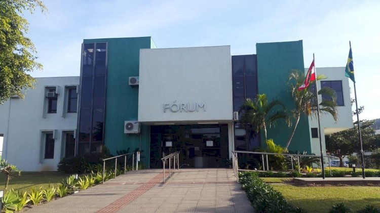 Homem que matou jovem por ordem do 'tribunal do crime' recebe 30 anos de prisão do júri