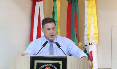 Vereador  questiona regulamentação de lei que proíbe fogos com estampido em Criciúma