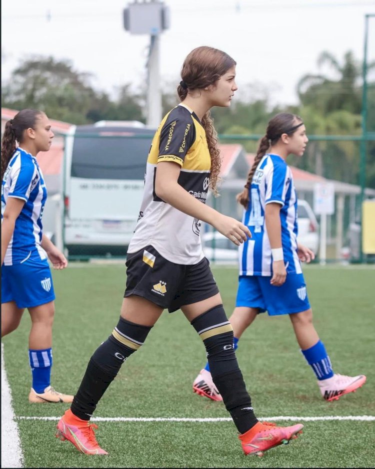 Duas atletas do futebol feminino de Criciúma são convocadas para treinamento com a Seleção Brasileira Sub-15