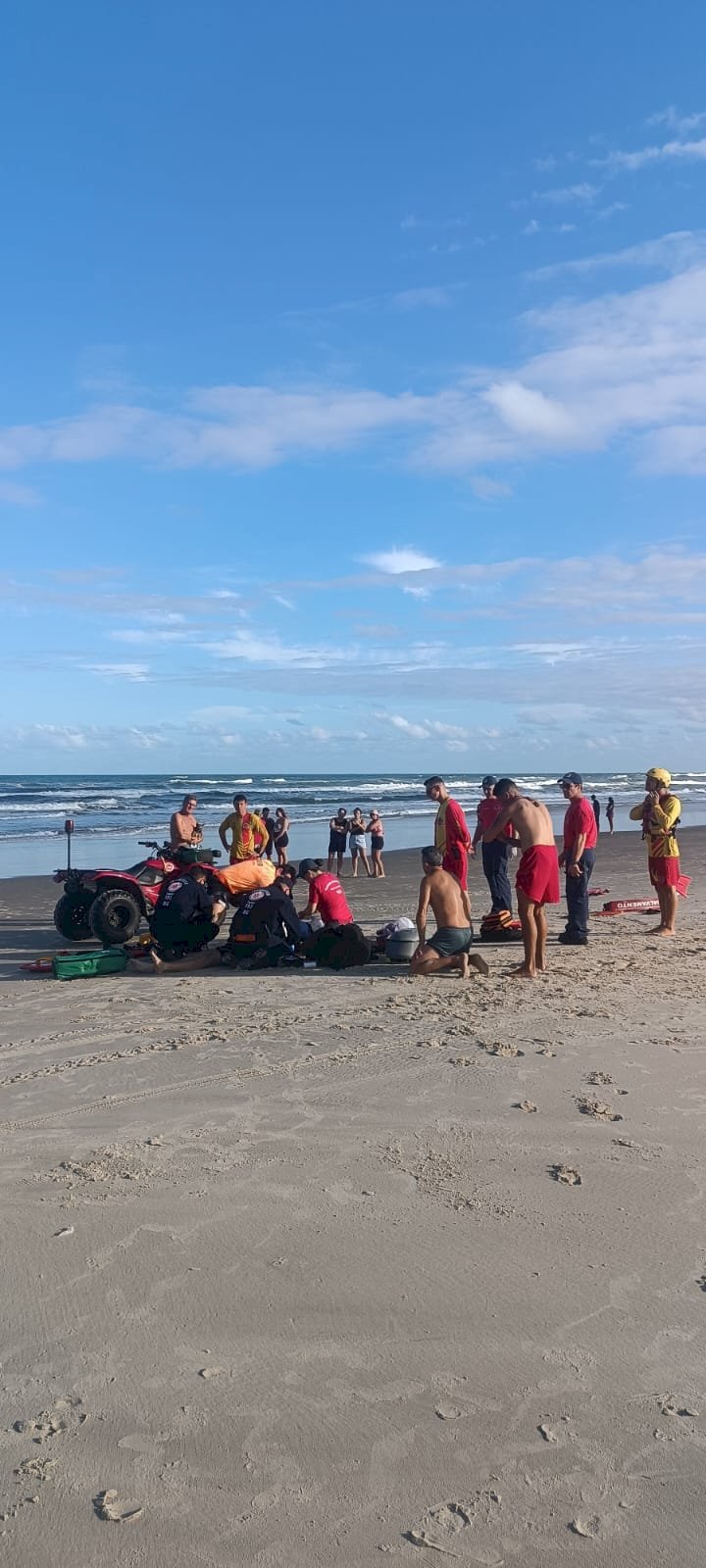 JOVEM DE 18 ANOS MORRE AFOGADO EM PRAIA DA REGIÃO SUL