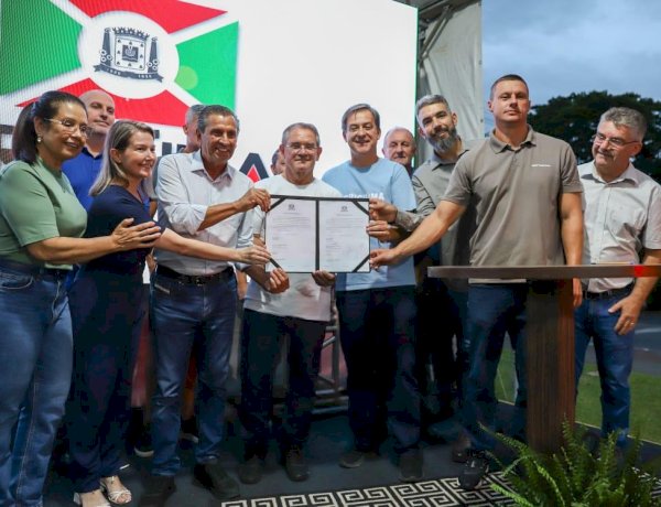 Prefeitura de Criciúma assina ordem de serviço para revitalização da Praça da Santa Luzia