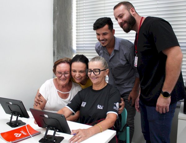 Aquisição de novos tablets reforça atividades de Inclusão Digital para os idosos atendidos pela Afasc