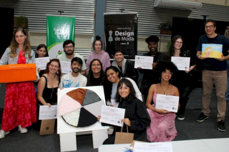 Interdesign: Acadêmicos de Design da Unesc projetam soluções para escadas urbanas de Criciúma