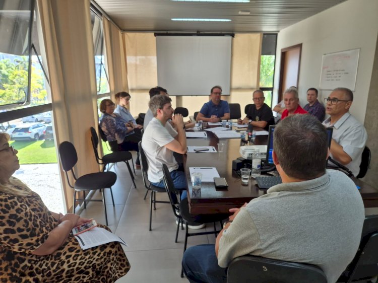 Após reunião no Conselho Municipal de Transporte, Prefeito  Vaguinho chama empresas para negociar
