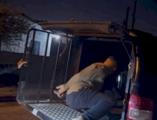 FURTOU ELETRÔNICOS E CAIU NOS BRAÇOS DA POLÍCIA