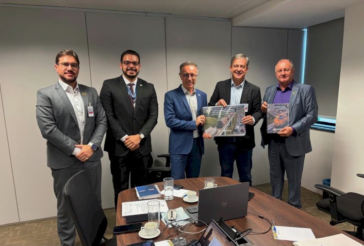 Prefeito de Criciúma entrega à ANTT projeto para ampliar mobilidade urbana ao longo da ferrovia