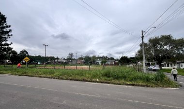 Apoio do Legislativo garante limpeza de área destinada ao futuro Centro Comunitário do Jardim Esteves