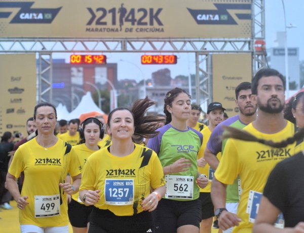 Maratona de Criciúma 2026 tem como grandes campeões Katrina Dajori e Cristian Genuíno