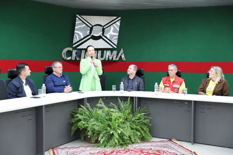 Saúde em Cores: Setembro Amarelo inicia com capacitação aos profissionais da rede de saúde de Criciúma