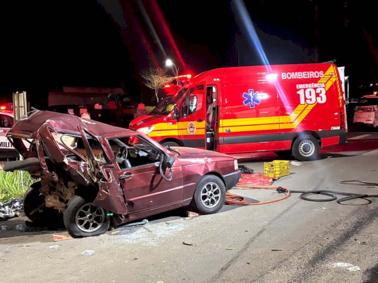 ADOLESCENTE DE 15 ANOS MORRE APÓS COLISÃO ENTRE DOIS VEÍCULOS NA QUARTA LINHA