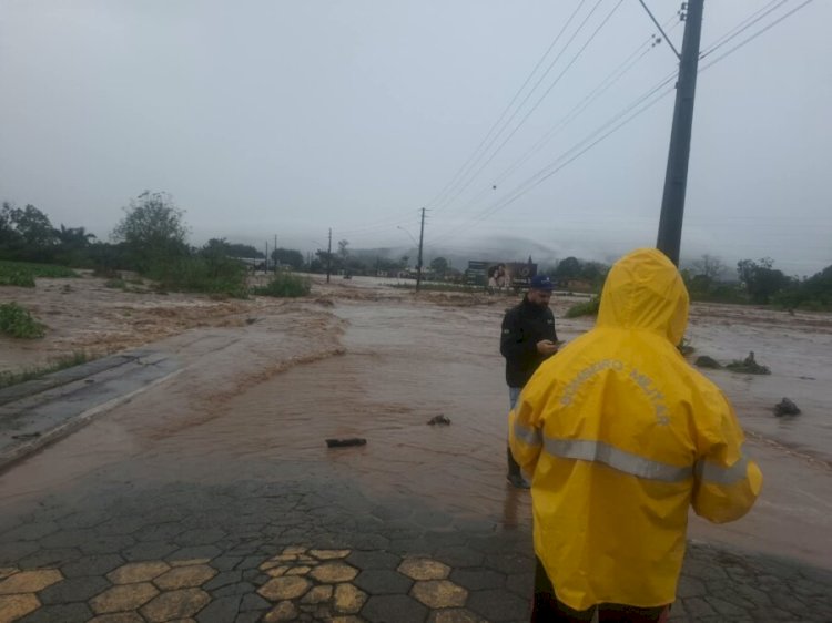 Alesc vai destinar R$ 20 milhões para auxiliar famílias atingidas pelas fortes chuvas no Sul de Santa Catarina