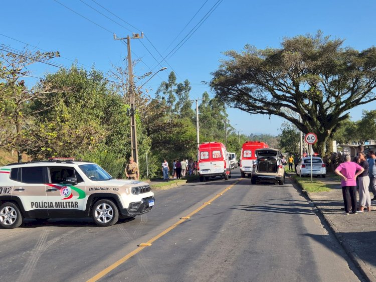 Uma perseguição policial terminou em acidente na tarde desta quinta-feira (24), em Criciúma