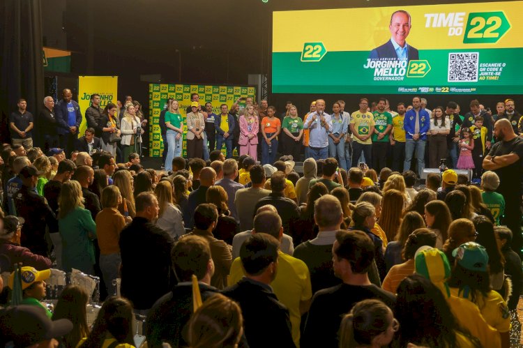 Comício do Jorginho reúne mais de 4 mil pessoas em Criciúma no último grande encontro  antes da eleição na região Sul