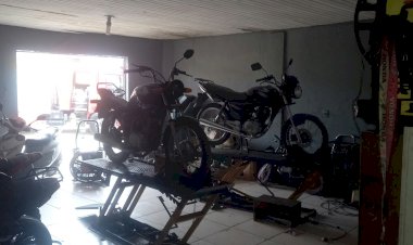 OFINA DE MOTO TEM PRINCIPIO DE INCÊNDIO