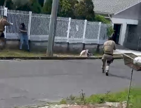 HOMEM É BALEADO PELA POLÍCIA APÓS TENTAR MATAR ESPOSA E APONTAR SACAR ARMA
