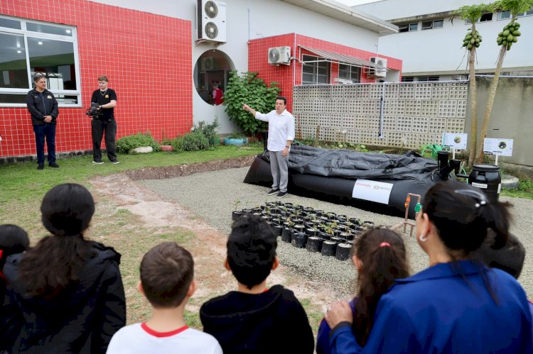 Escolas de Criciúma recebem biodigestores para transformar resíduos em energia