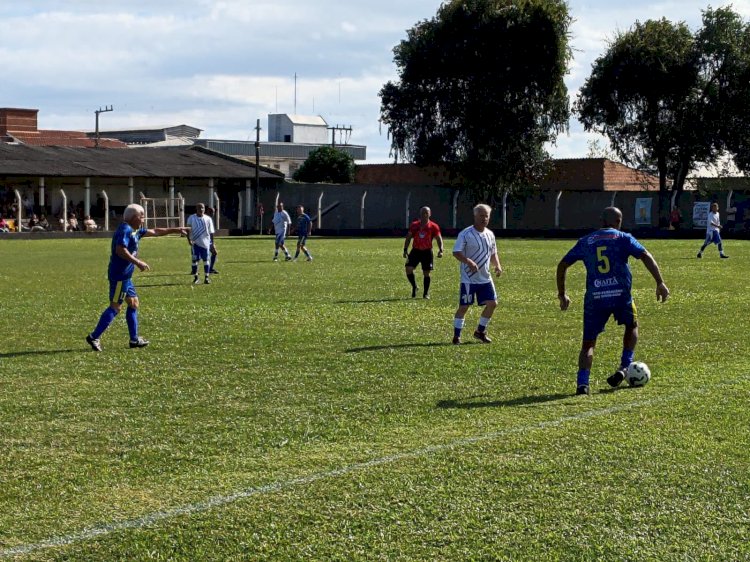 Campeonato Municipal de Futebol 50+ tem 14 gols na primeira rodada