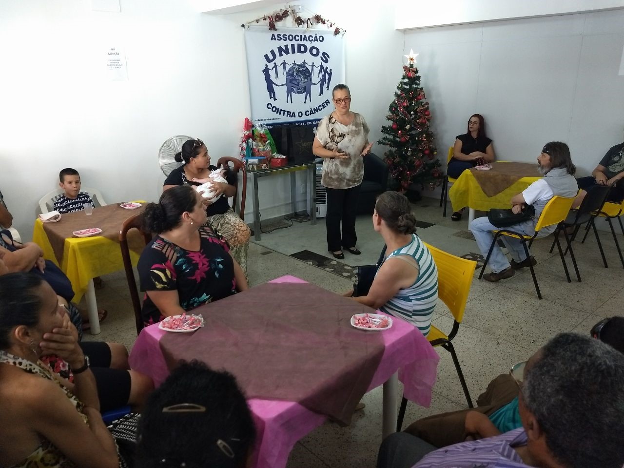 Solidariedade: Associação Unidos Contra o Câncer celebra o Natal