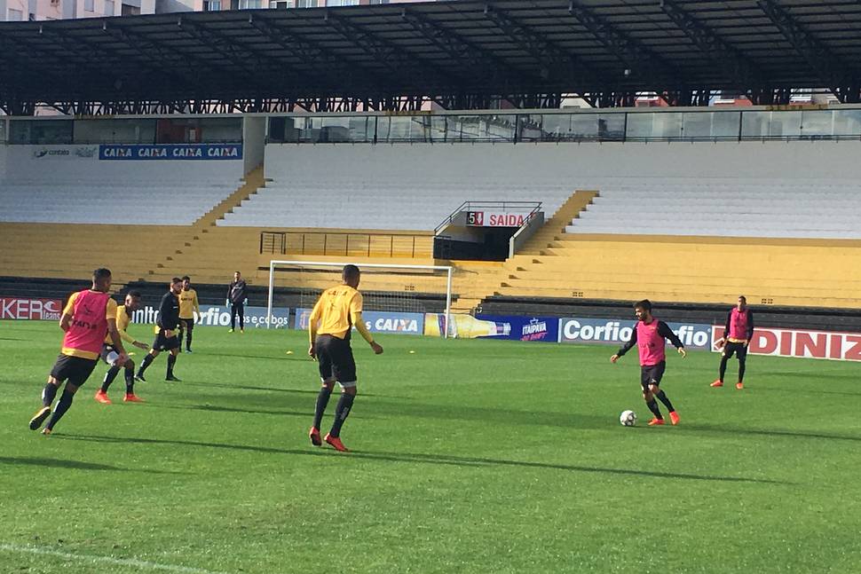 Criciúma joga neste sábado no Heriberto Hulse