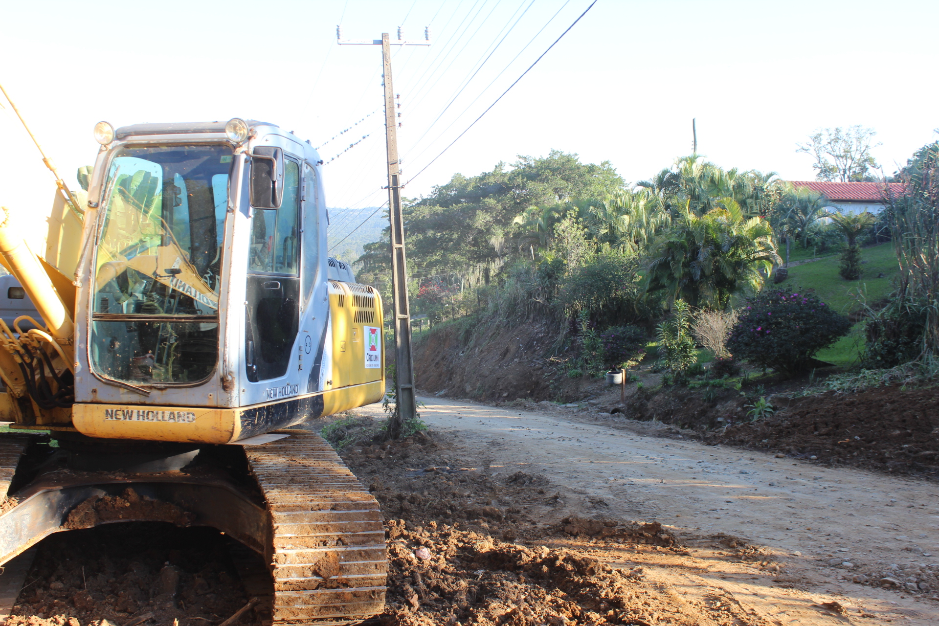 Criciúma e Siderópolis fazem parcerias para pavimentar rua