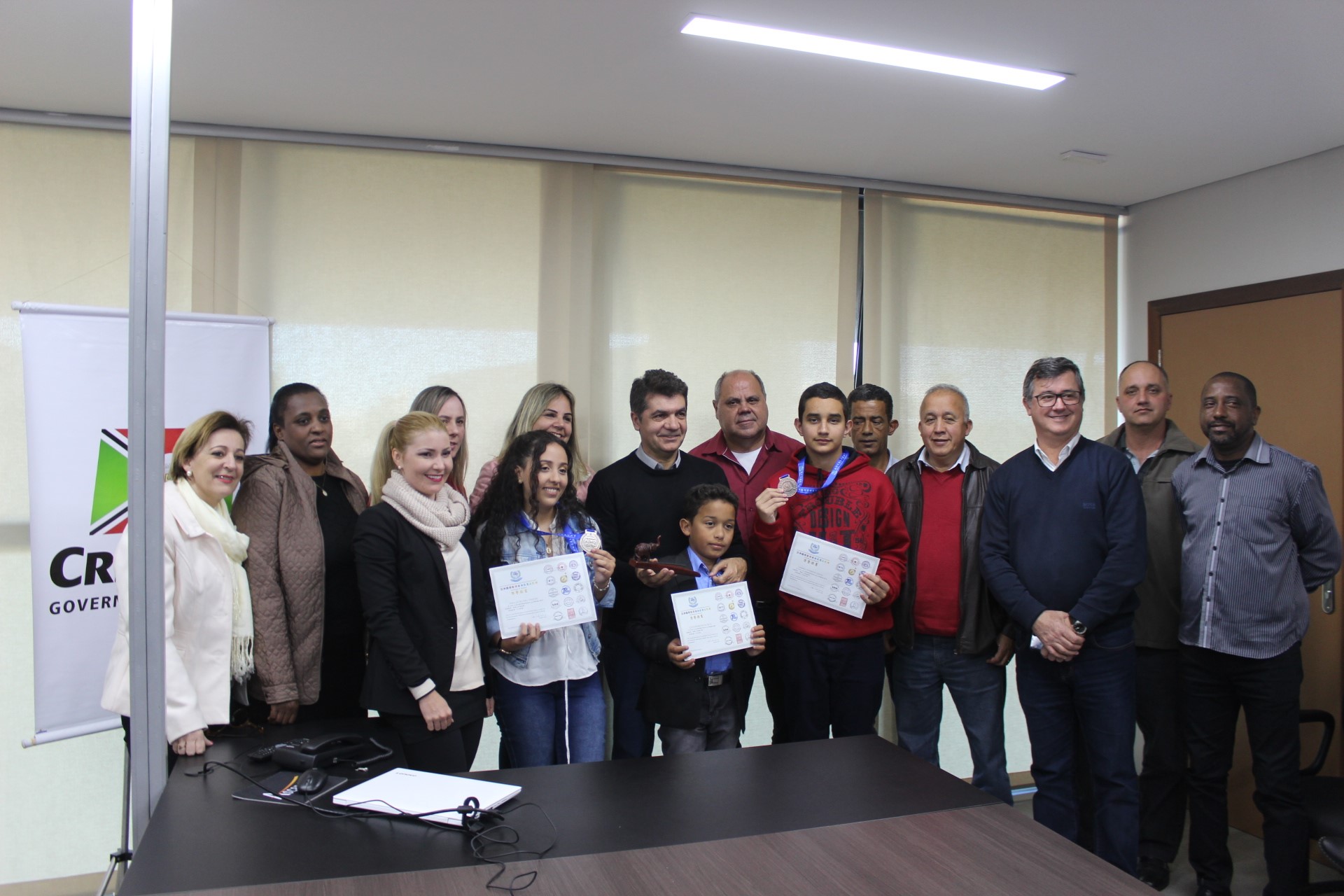 Salvaro recebe estudantes premiados nas Olimpíadas Internacionais de Matemática