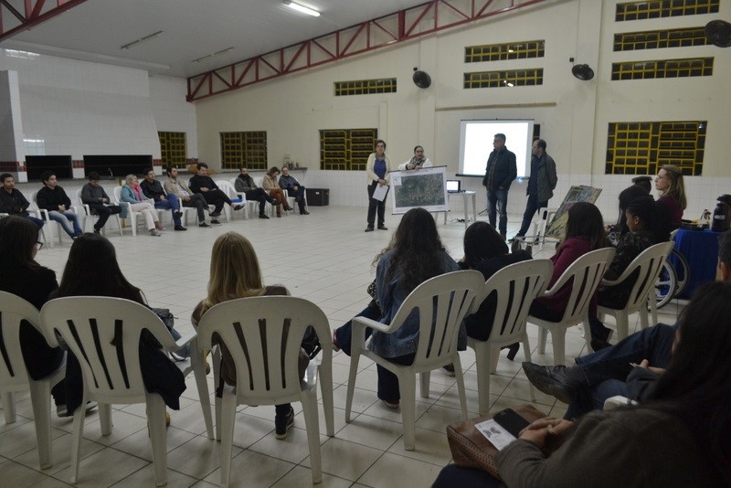 Comunidade da Grande Santa Luzia conhece atuais projetos do Território Paulo Freire