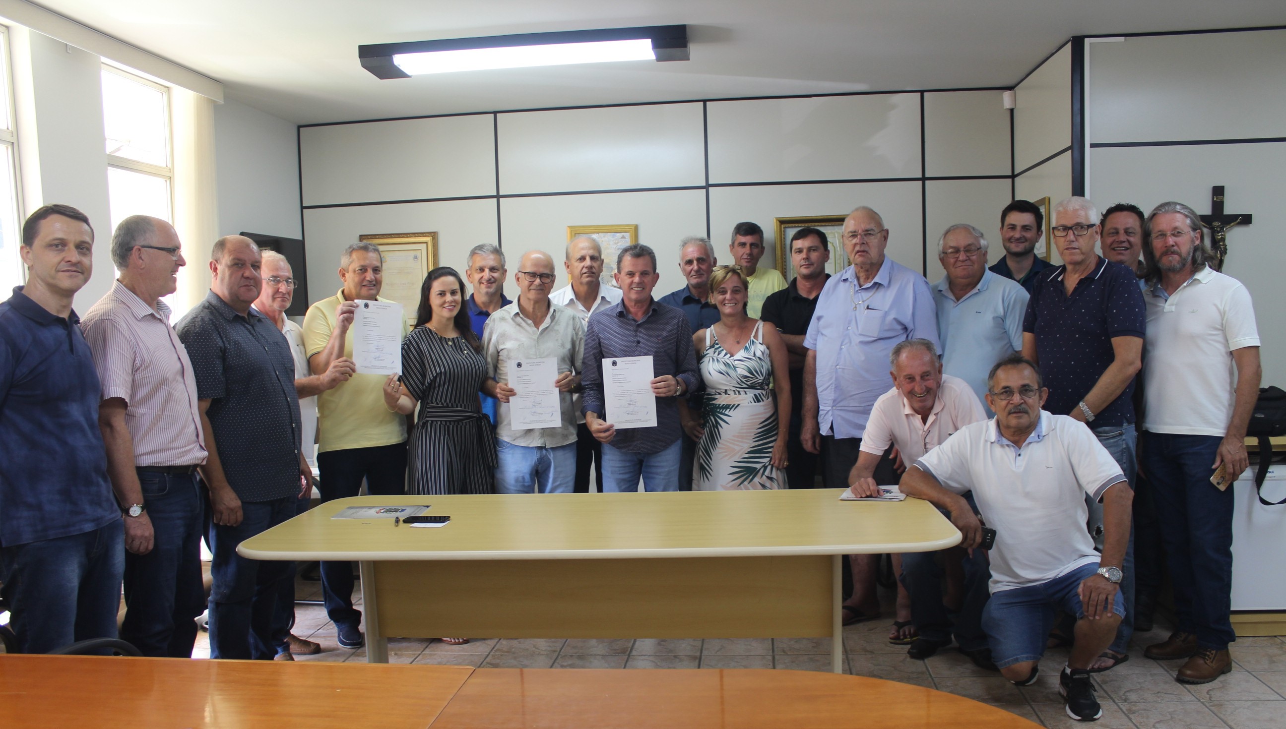 Frigo assina ordem de serviço para revitalização da praça de São Bento Baixo