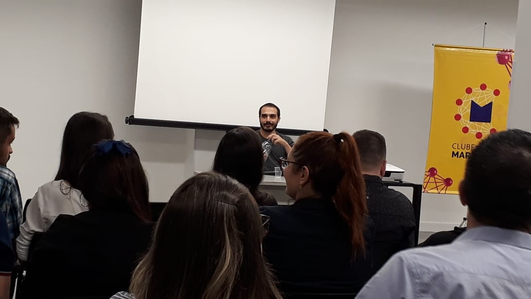 Colunista do Diário Catarinense palestra sobre jornalismo político em uma experiência transmídia