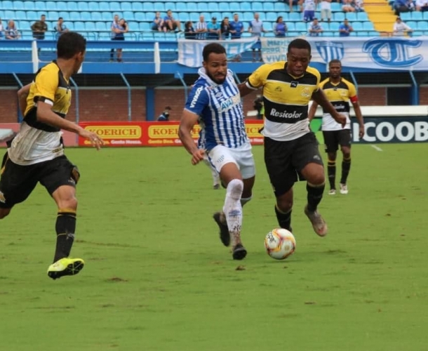 TIGRE VENCE O AVAÍ NA RESSACADA