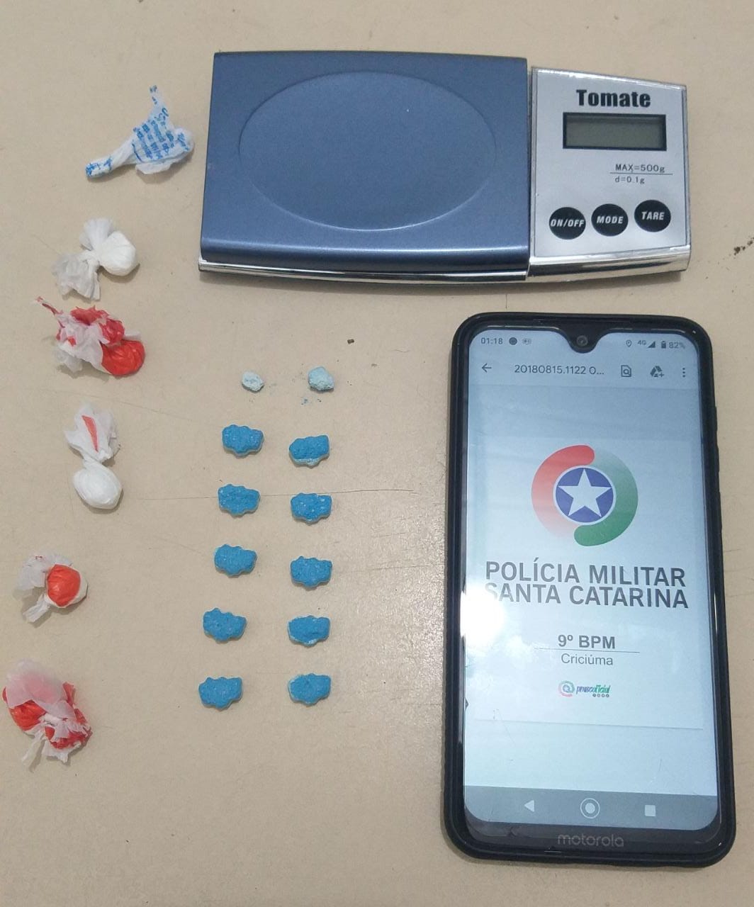 Polícia Militar da santa Luzia prende homem com drogas em residencial