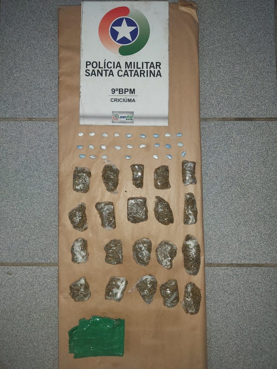 Polícia Militar realiza a apreensão de 265 gm de maconha e 25 porções de ecstasy