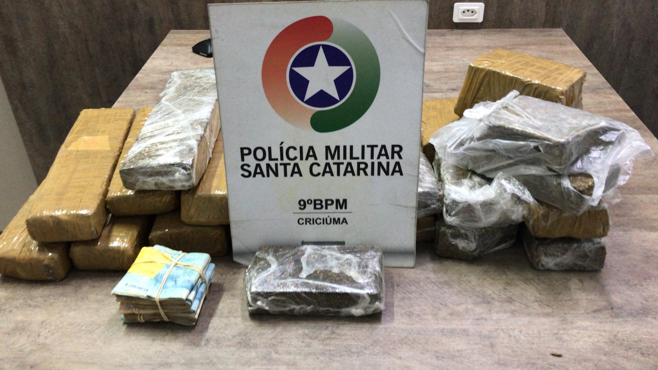 Polícia Militar prende dupla com mais de 12kg de Maconha e dinheiro no São Defende